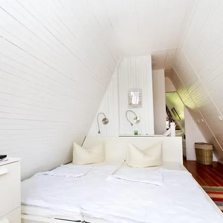 Holiday home Finnhuette Achtern Wustrow (Fischland)